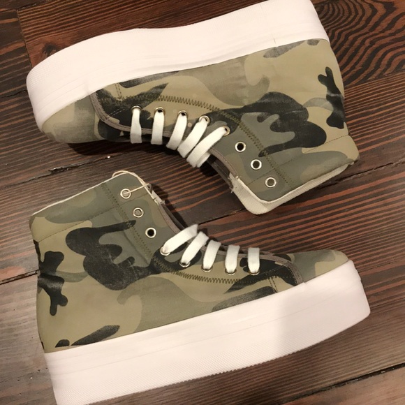 Jeffrey Campbell Shoes - 25% OFF BUNDLES Jeffrey Campbell platform sneakers